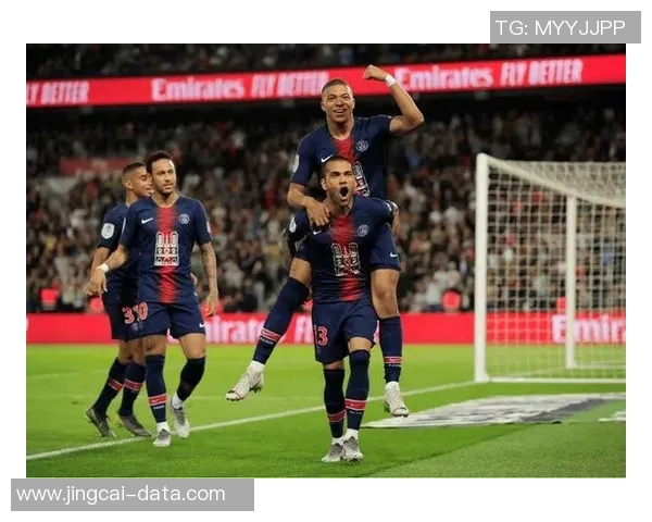 巴黎圣日耳曼友谊赛大胜莱比锡全场沸腾瞬间回顾与焦点分析