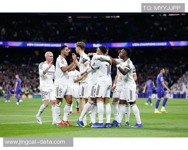 英超激战:本菲卡与国米战平0比0逆转时刻引发全场沸腾